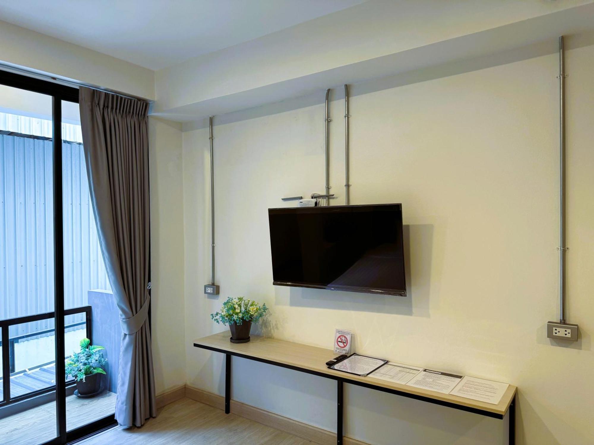 Luka House Hotel Ban Lam Luk Ka Exterior photo